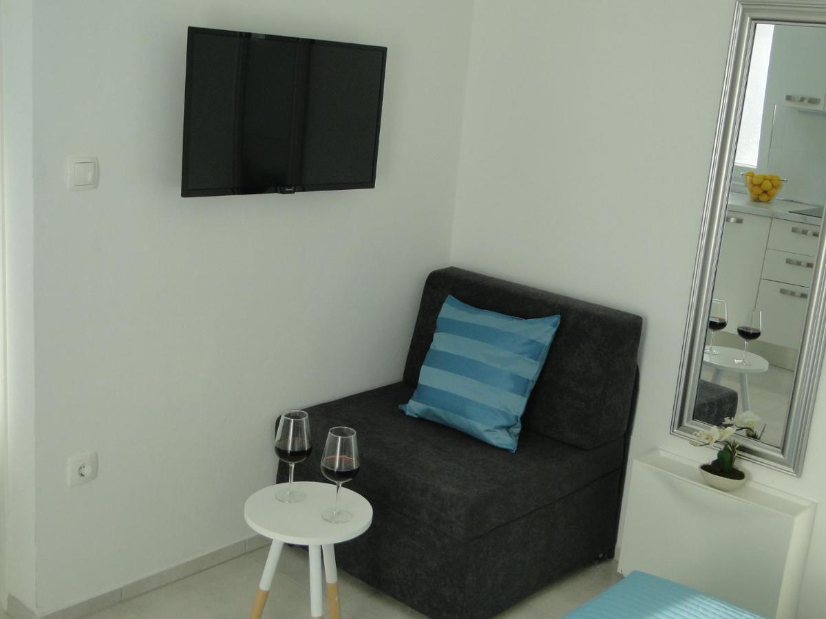 Lucija Apartment Primosten Exterior photo